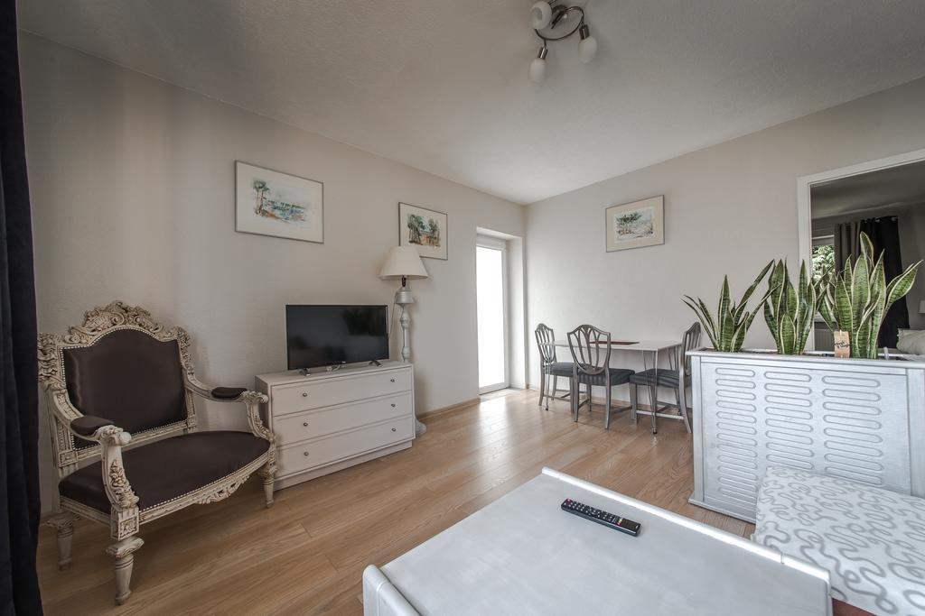 Apartamenty Jablonowa Zielona Góra Extérieur photo